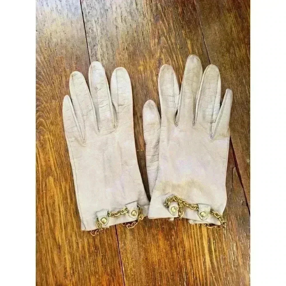 Gray leather Grandoe Glove womens driving gloves size 6 1/2 metal‎ greige short